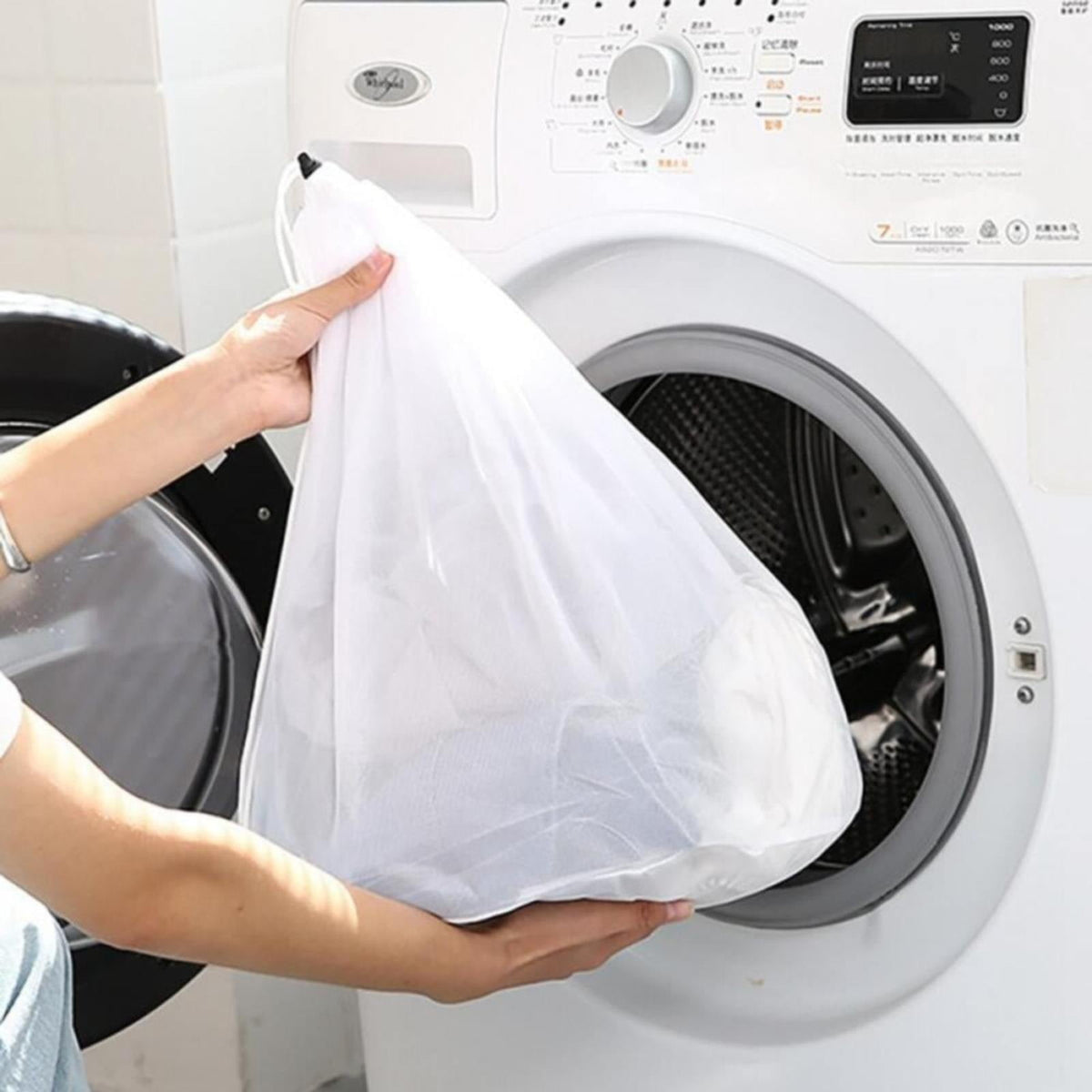 1 Pack Large Laundry Bags,Heavy Duty Diamond Mesh Laundry Bags with Drawstring Closure, Large Laundry Hamper Liner, Washable Laundry Essentials for Travel, Sports, Dorms,White (19.6in) 15.7in