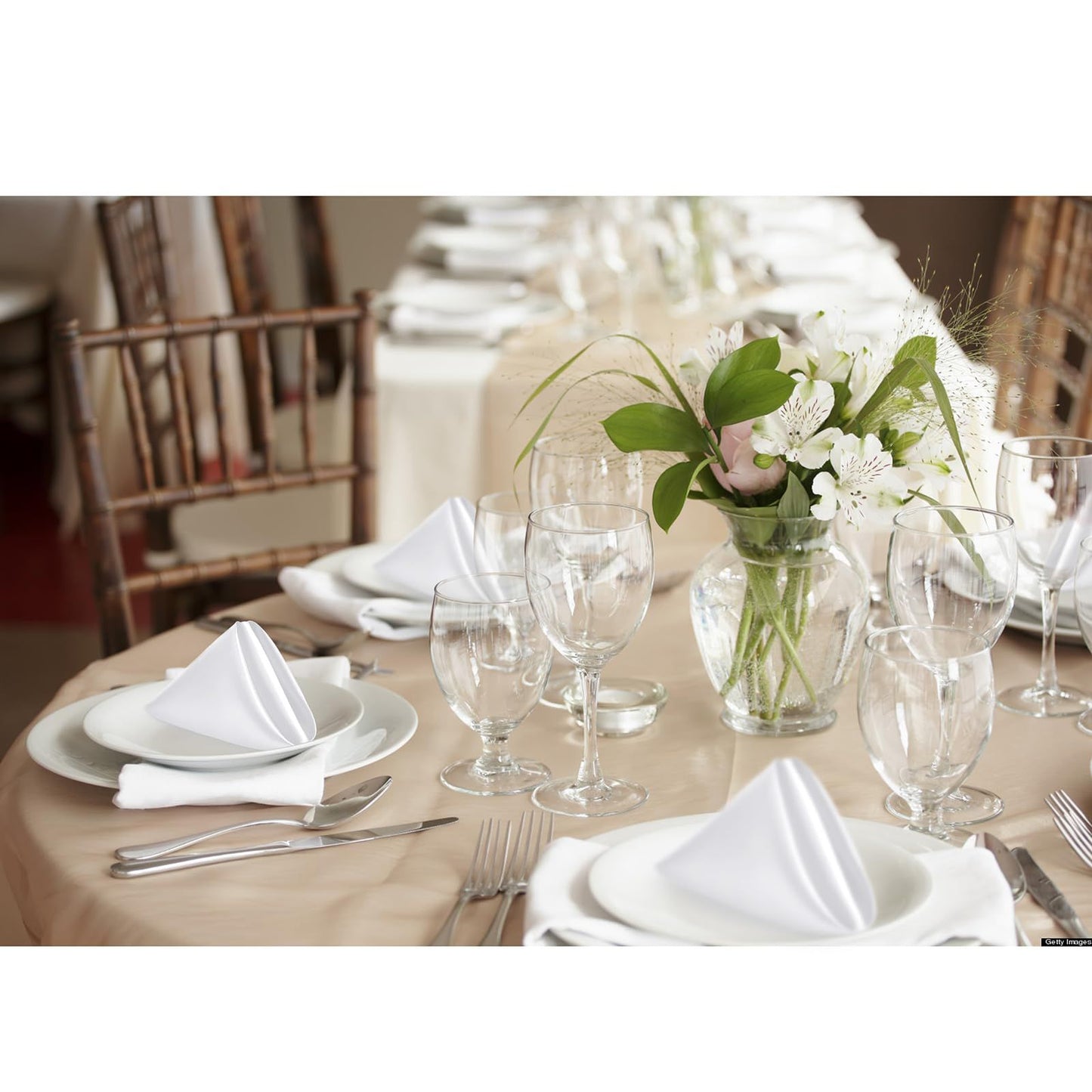 24 Pcs Silky White Satin Napkins 17 x 17 Inches, Square Smooth Wedding Dinner Napkins Satin Cloth Napkins Table Napkins for Banquet Party Restaurant Decor