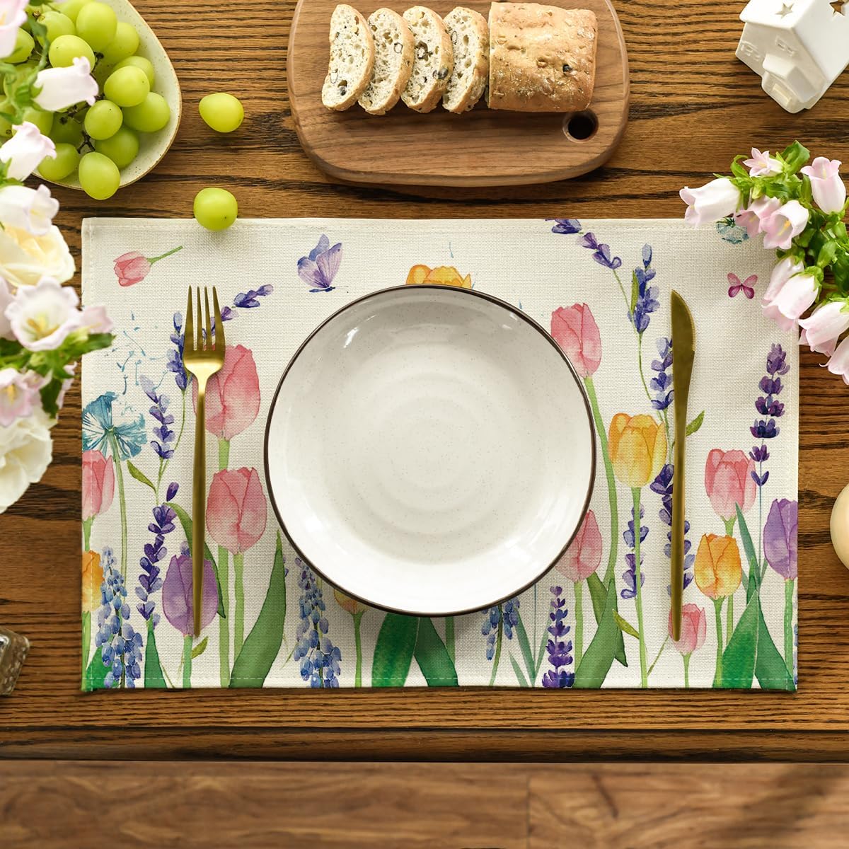 Lavender Tulip Spring Placemats for Dining Table, 12 x 18 Inch Summer Seasonal Holiday Decoration Rustic Vintage Washable Table Mats Set of 4