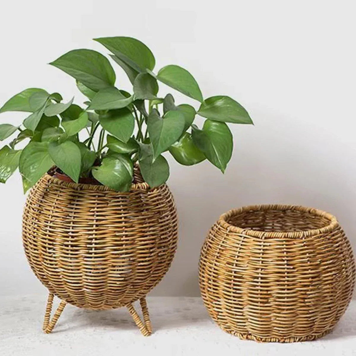 Hand Woven Storage Container with Lid Tabletop Basket Sundries Holder Organizer - Without Legs