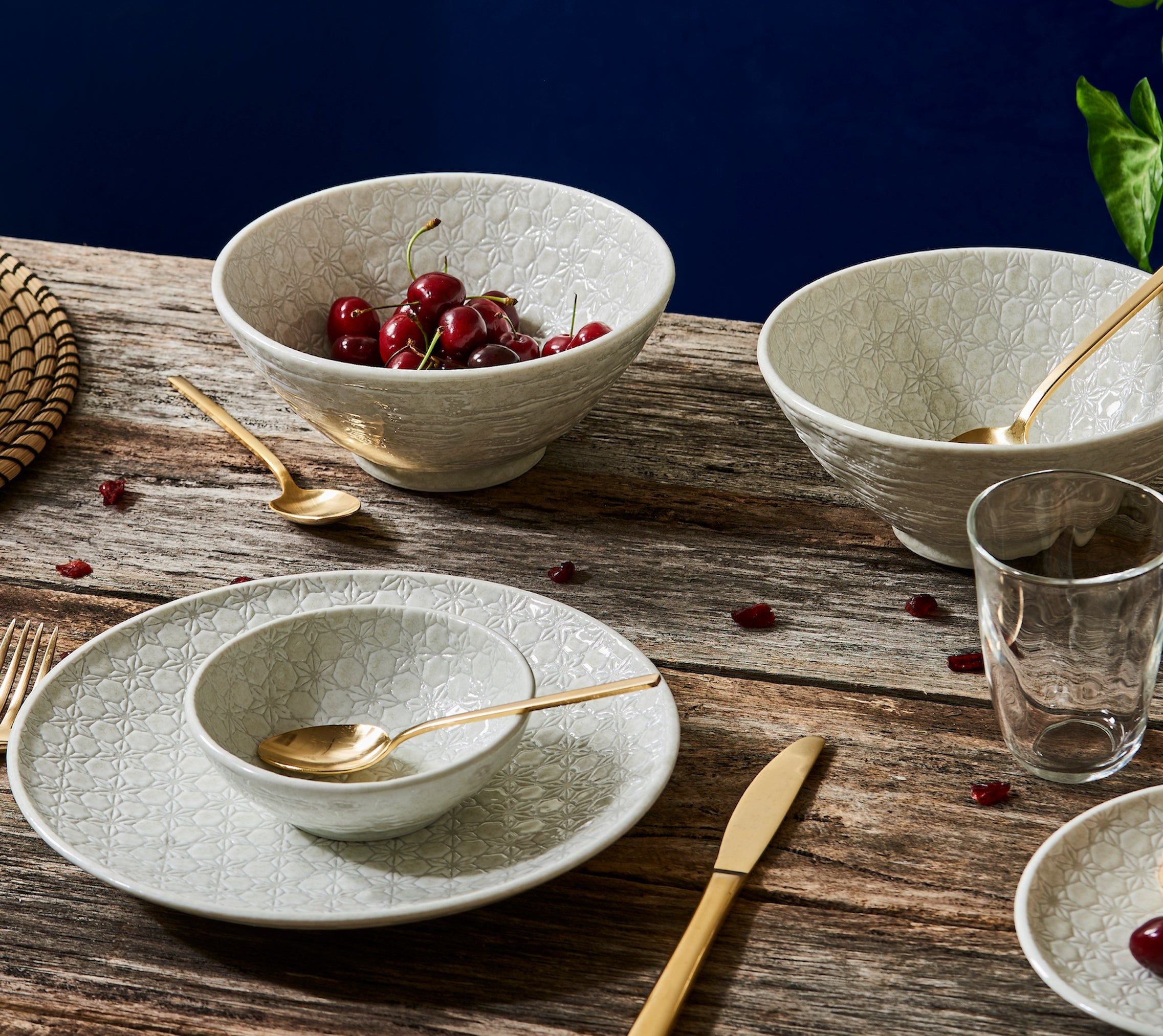 Bowl Large 19.5cm White Star Glaze